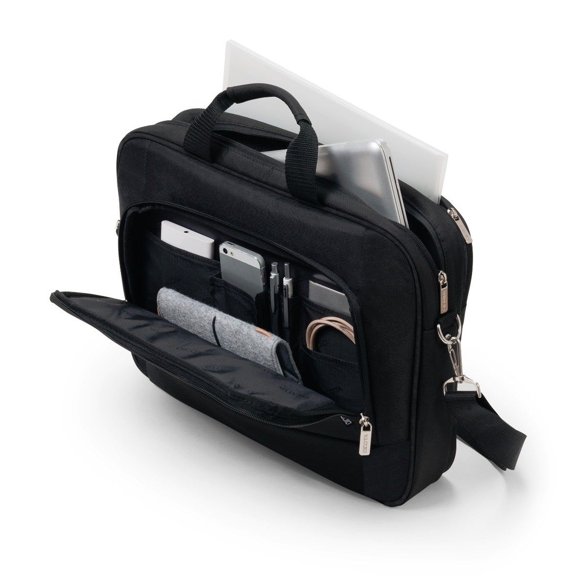 نمای کیف دستی لپ تاپ پر از وسایل |چند راه و پیشنهاد عالی برای انتخاب مناسب ترین کیف لپ تاپ | تنسر